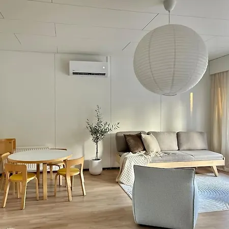Asunto Laehellae Luontoa, 17min Lentokentaelle Apartmán Vantaa